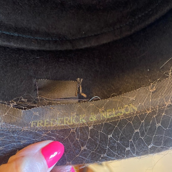 2 FOR $20 Vintage Wool LLAMASENE FREDERICK & NELSON Cloche - Picture 7 of 7